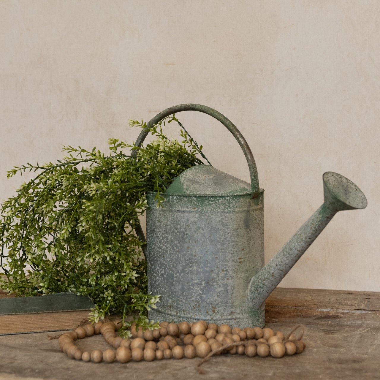 DISTRESSED BLACK & GREEN WATERING CAN