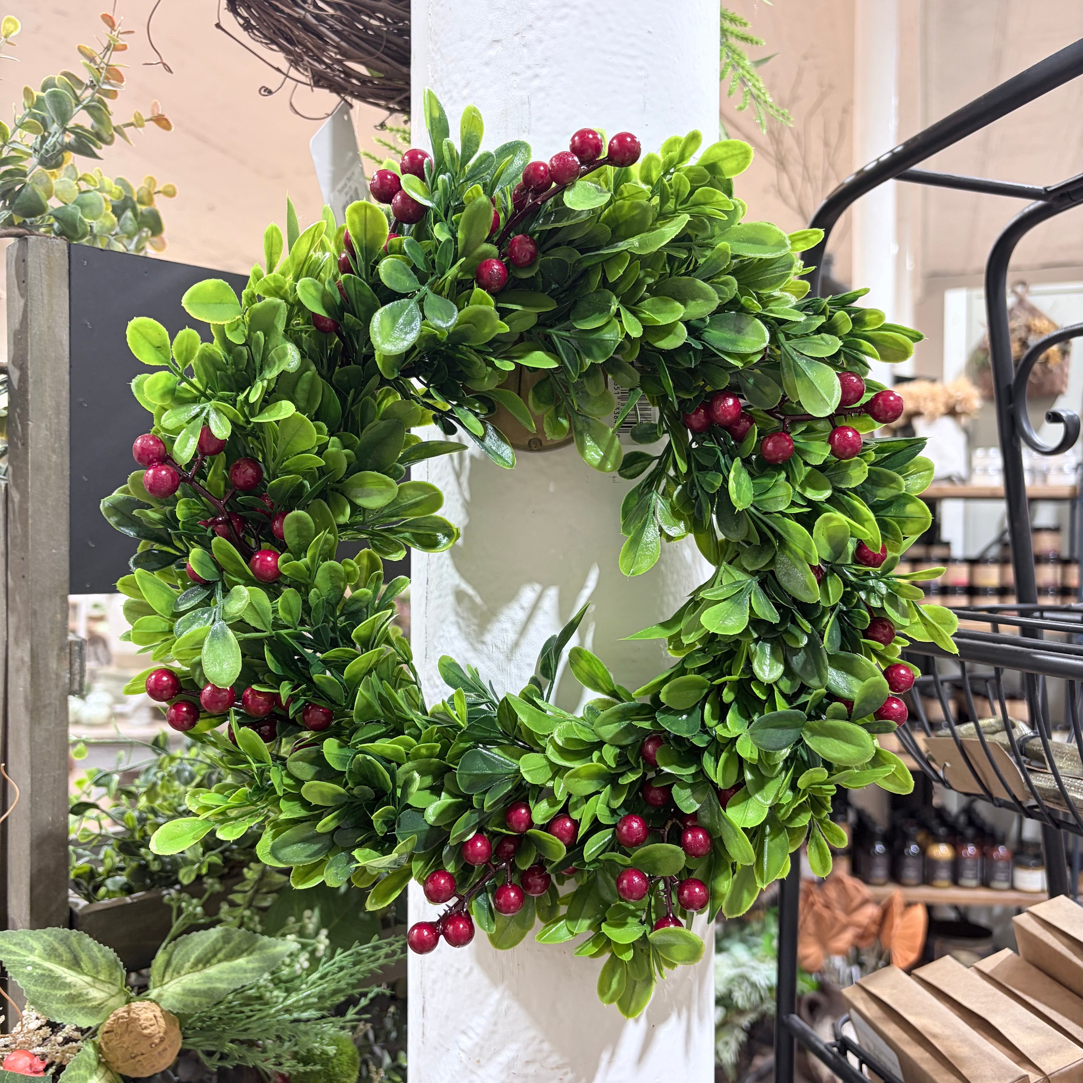 Christmas Boxwood Candle Ring, 6"