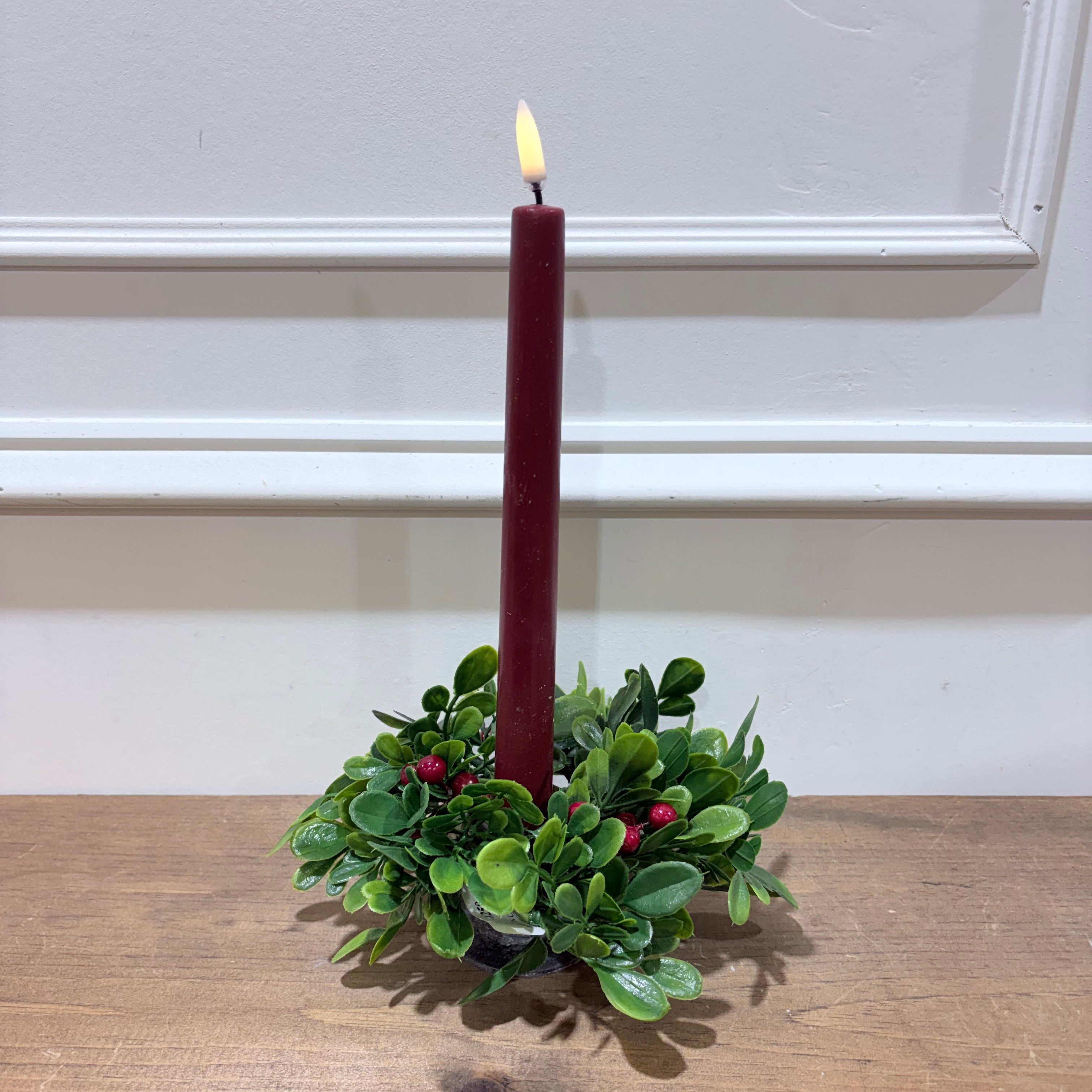 Christmas Boxwood Taper Candle Ring