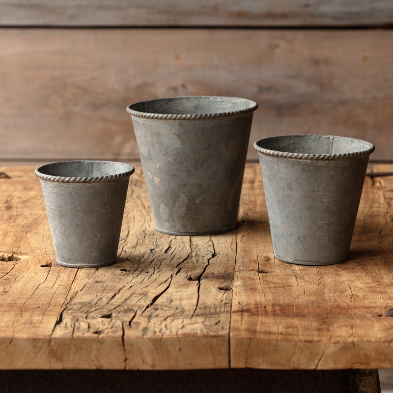 Metal Gardner's Pot