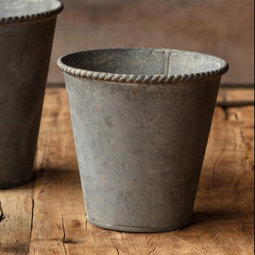 Metal Gardner's Pot
