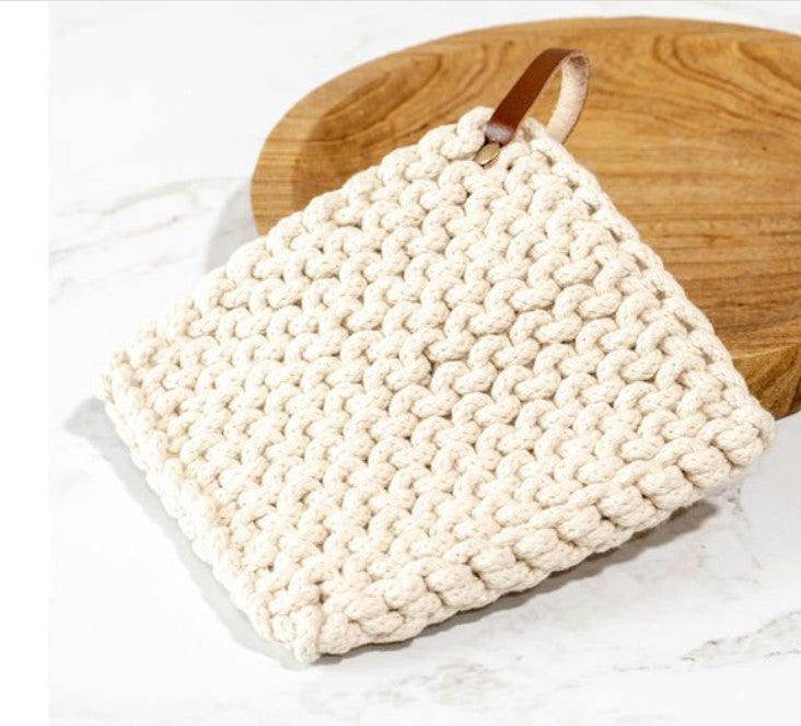 LEATHER STRAP KNIT POT HOLDER