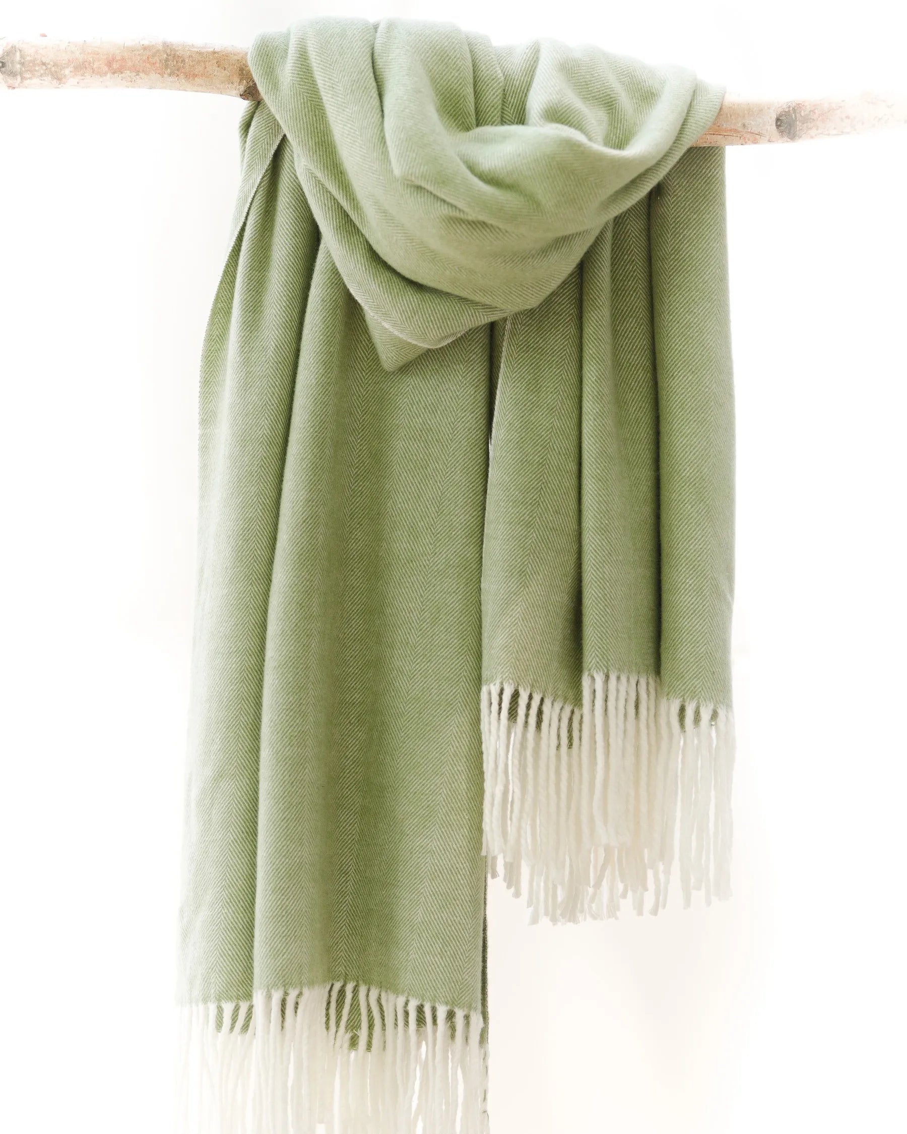 Adirondack Herringbone Woven Throw