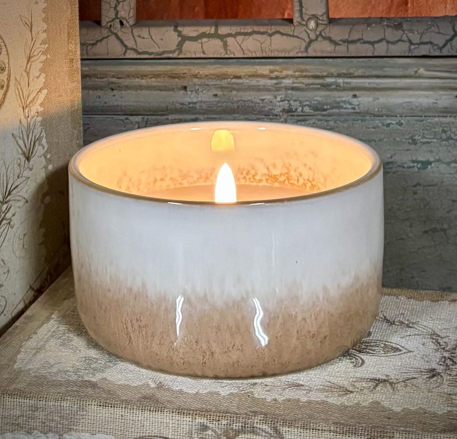 RADIANCE CERAMIQUE POURED CANDLE 4.5×2.5″