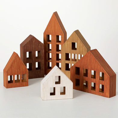 BLOCK HOUSE FIGURE SET OF 6