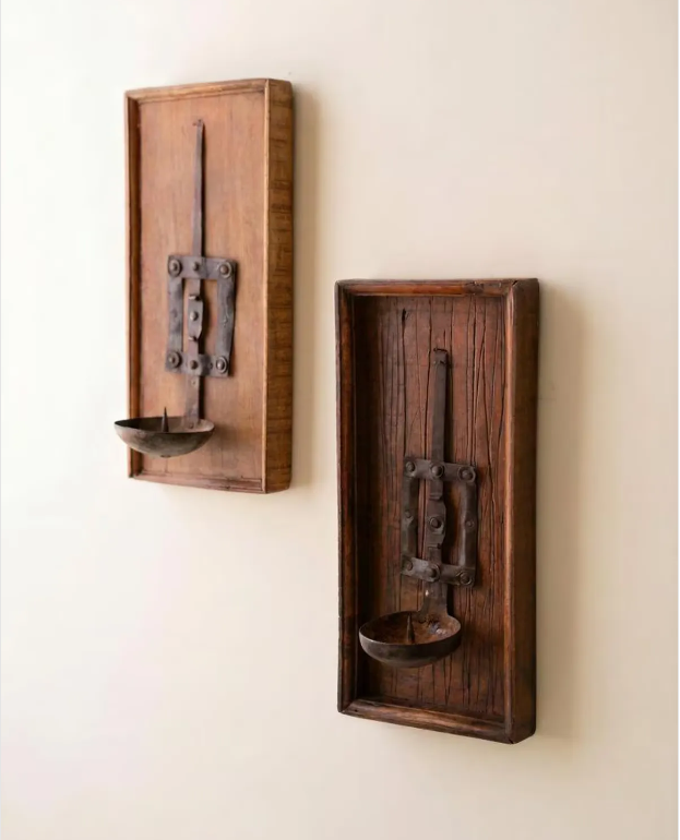 WOODEN WALL SCONCE WITH REPURPOSED IRON SPOON
