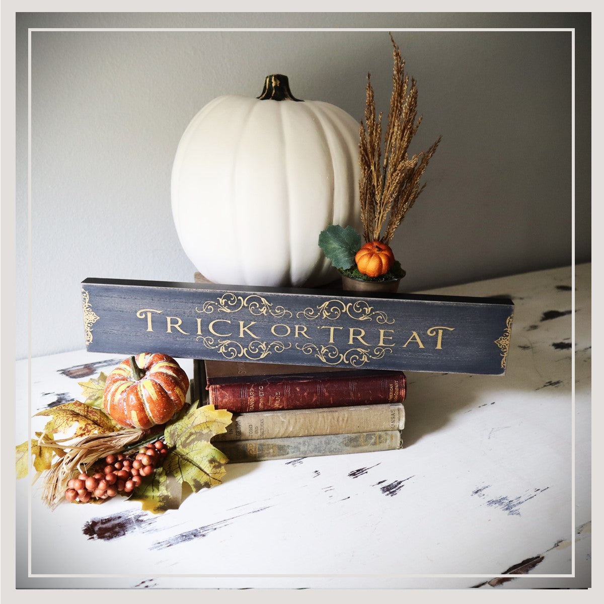 Halloween Tabletop/Wall Sign (Trick or Treat)